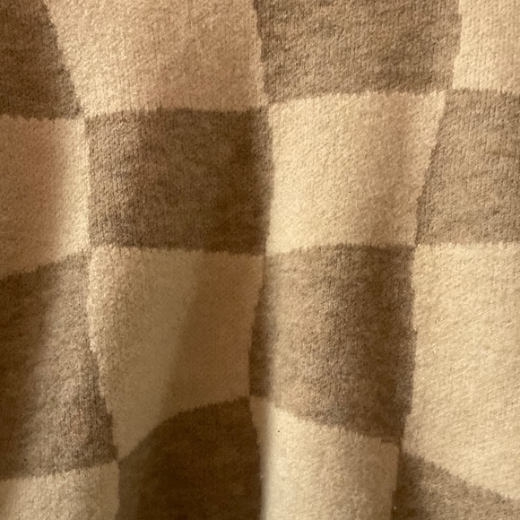 Checkered sweater - Picture 2 of 4